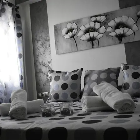 Charming In 76 M²